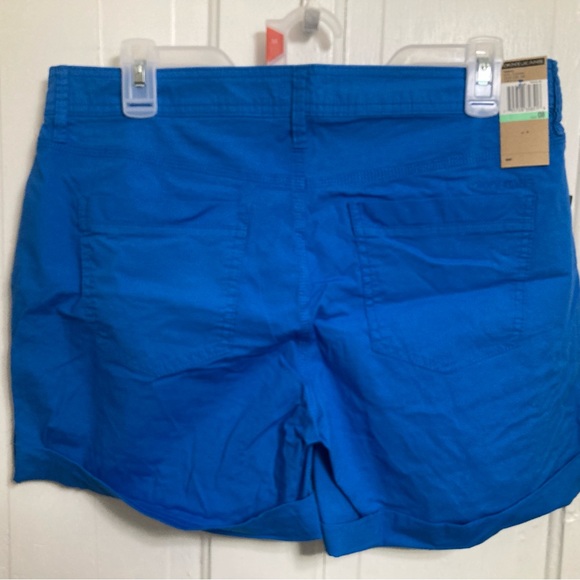 NWT Womens DKNY Jeans blue shorts with tab sides size 8 - Picture 2 of 3